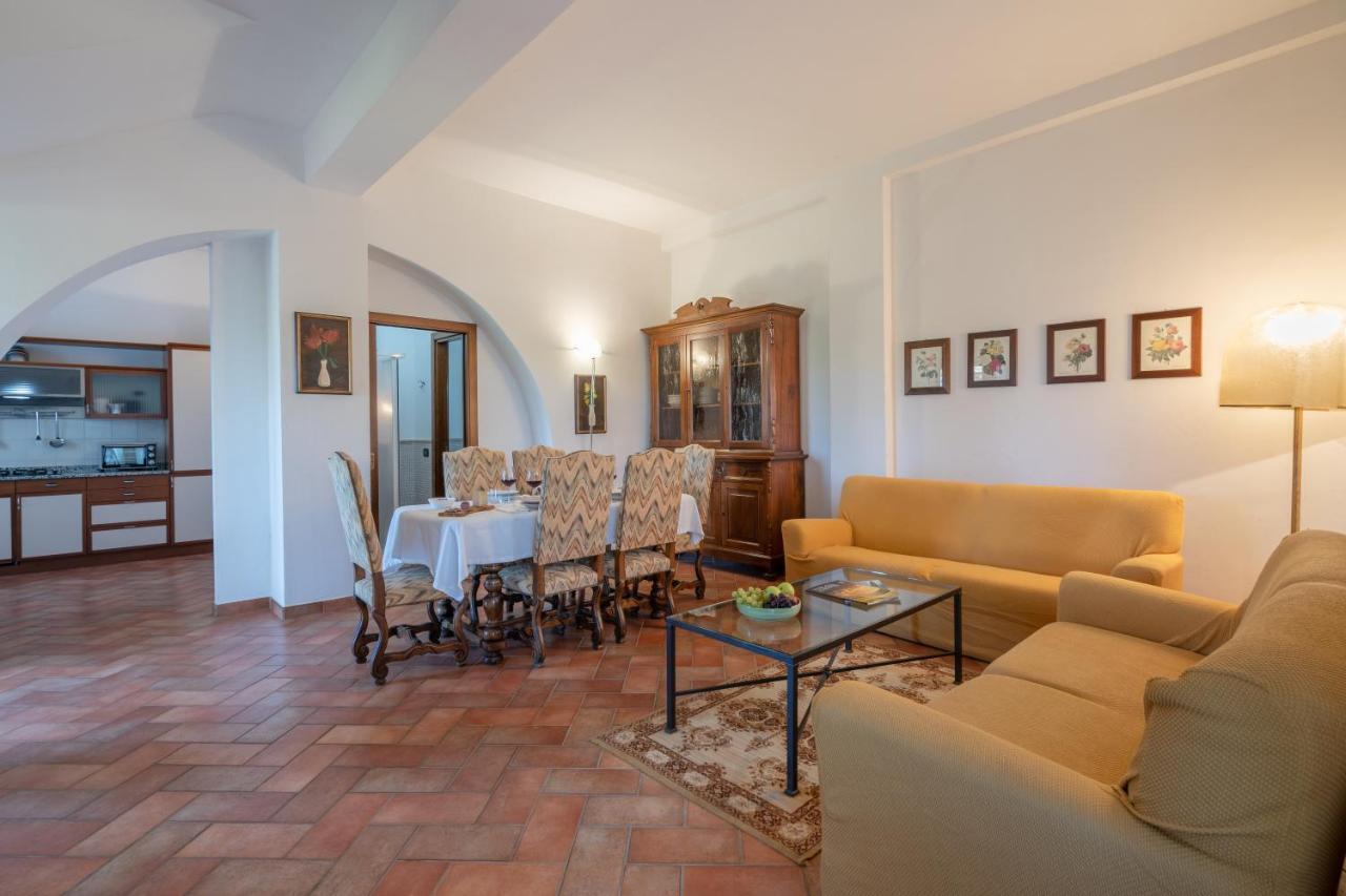 Le Rocche Di Valiano Aparthotel Exterior photo
